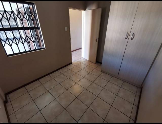 2 BEDROOM PROPERTY TO RENT IN DIE BULT